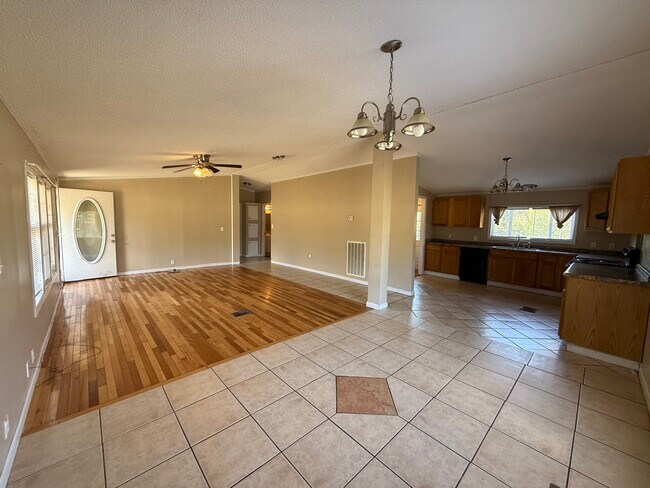 Building Photo - 1033 Union Hill Church Rd