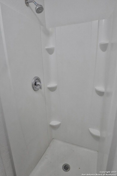 Building Photo - 2426 Cincinnati Ave