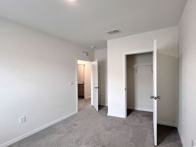 Building Photo - Four-Bedroom Home with Modern Finishes & Open Layout