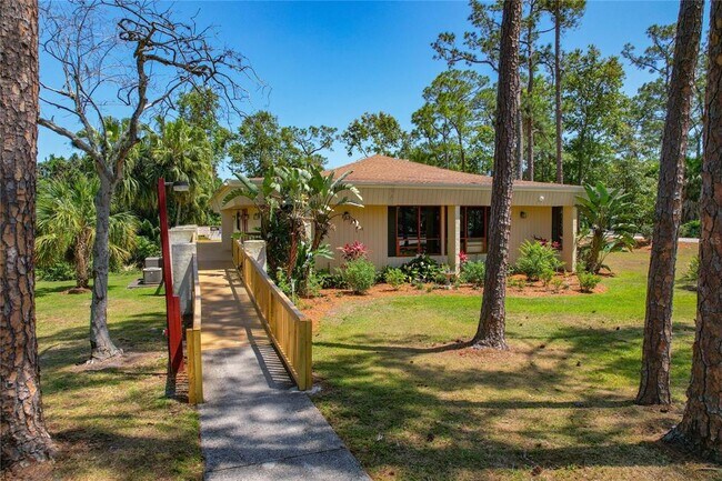 Building Photo - 100 El Camino Dr