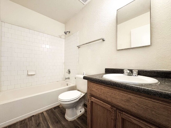 Building Photo - "Spacious 4-Bedroom Home in Yuma with 2 Full Baths!"