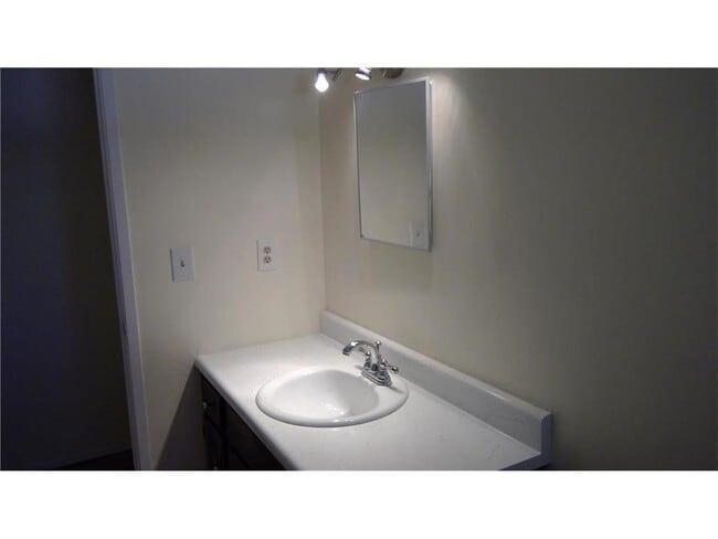 Building Photo - 14107 Merrywood Cir
