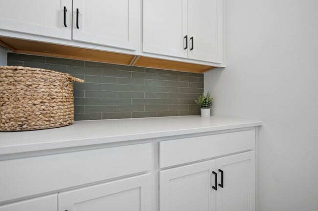 Building Photo - 6003 Windy Willow Dr