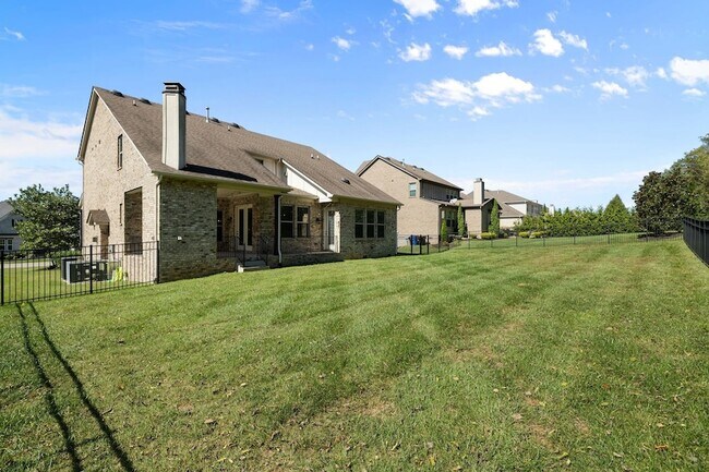 Building Photo - 4155 Old Light Cir