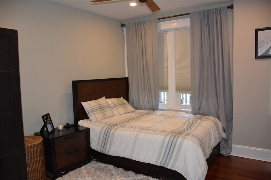 Building Photo - 33 Dwight St