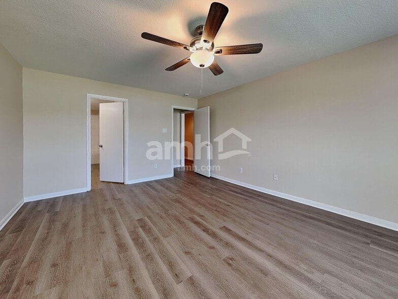 Building Photo - 11814 E Galwan Cir