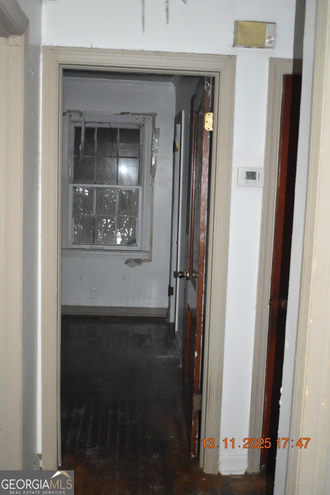 Building Photo - 3189 Somerset Dr