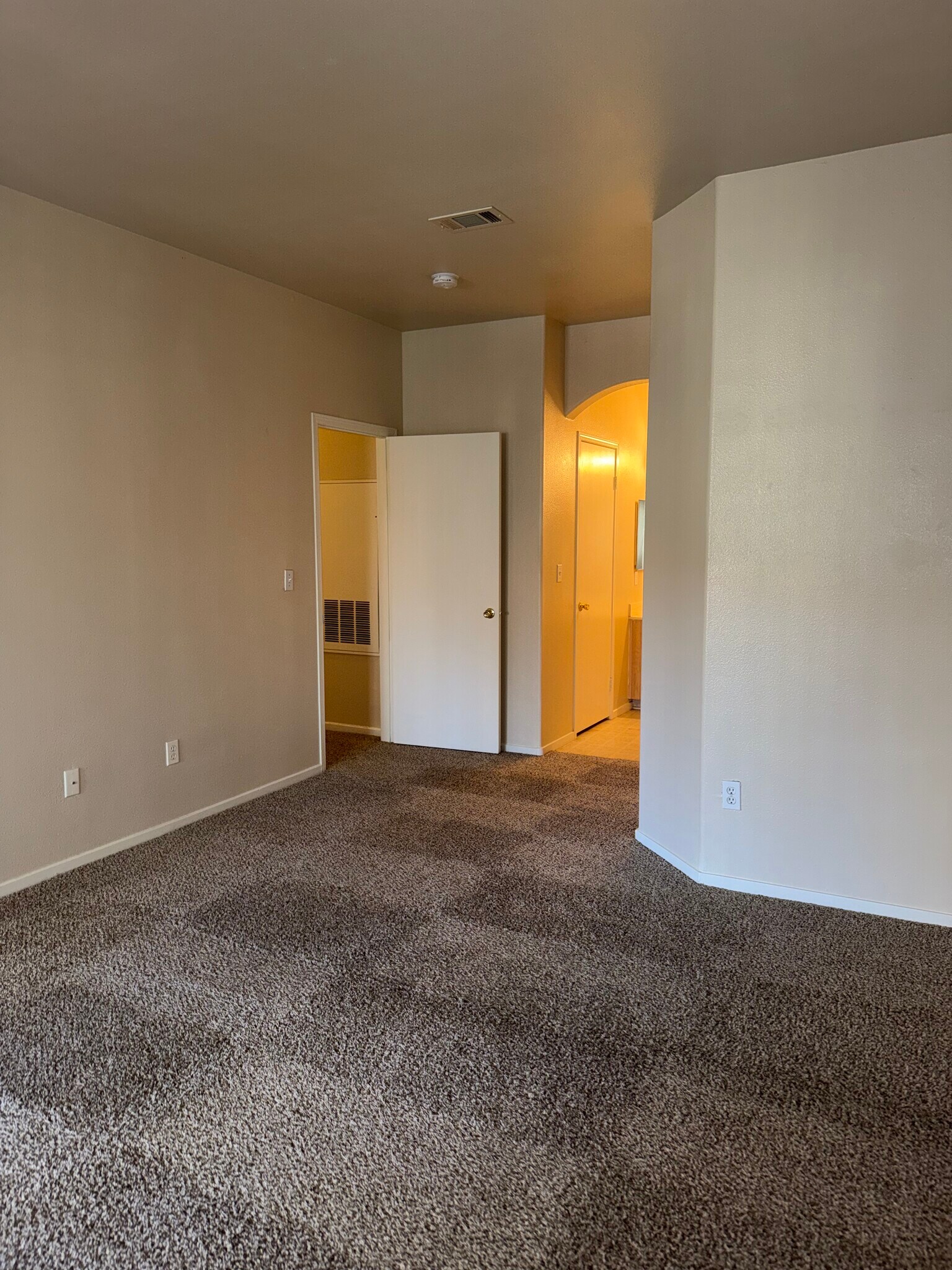 Building Photo - 9000 S Las Vegas Blvd