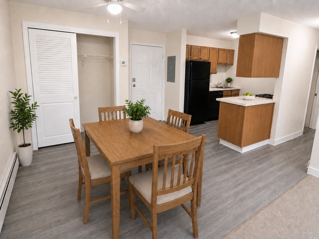 Interior Photo - Whispering Meadows