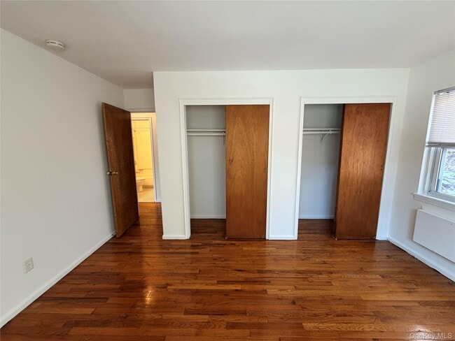 Building Photo - 86 McLoughlin St