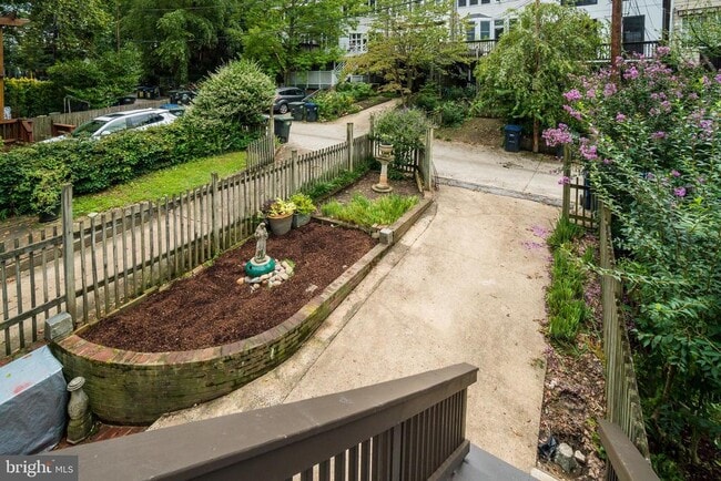 Building Photo - 2030 Pierce Mill Rd NW