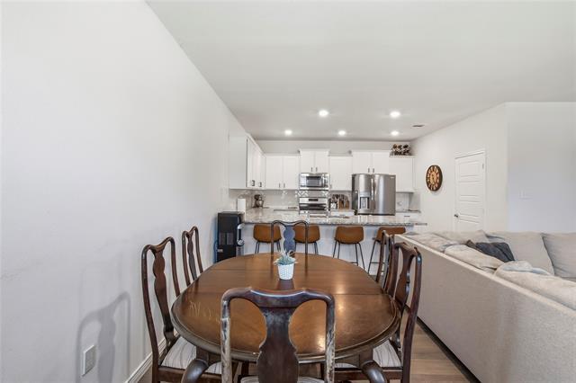 Building Photo - 1540 Princeton Dr