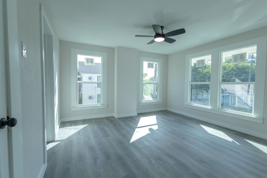 Building Photo - 1702 Ethel Ave