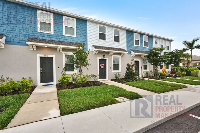 Building Photo - 8937 Daybreak St