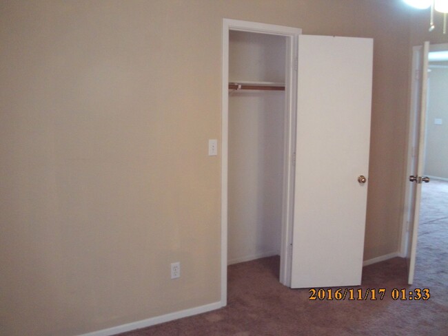 Building Photo - 225 Kerby Street Apt D, Arlington, TX 76013