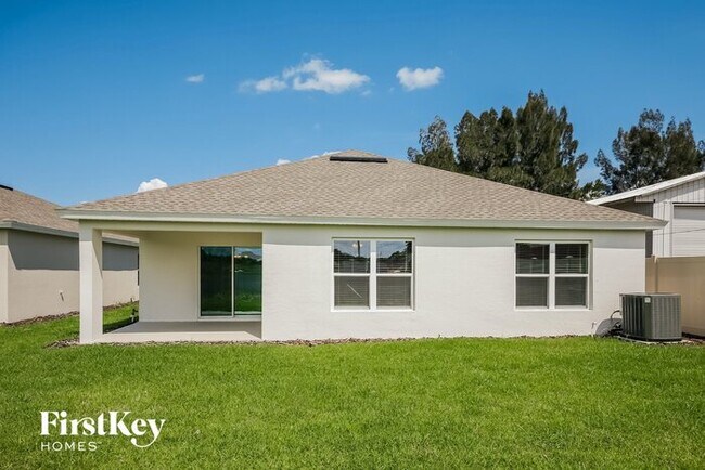 Building Photo - 710 Yeager Ct