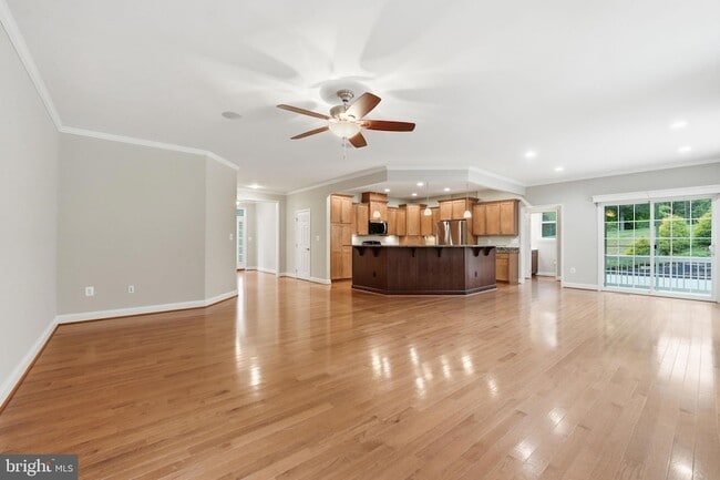 Building Photo - 42240 Hiddenwood Ln