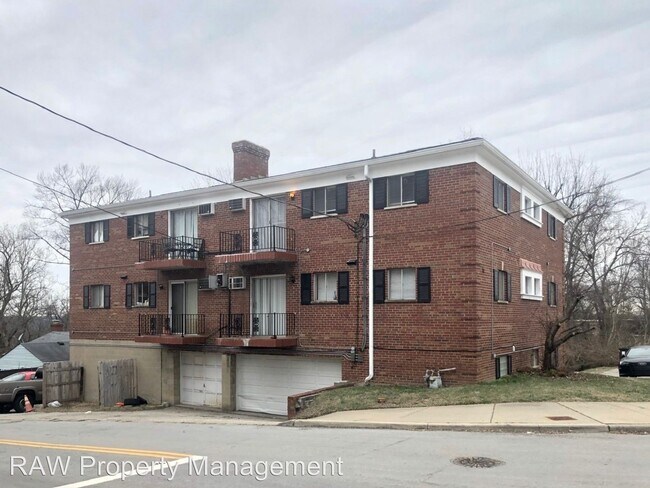 Primary Photo - 2323 Beechmont Ave