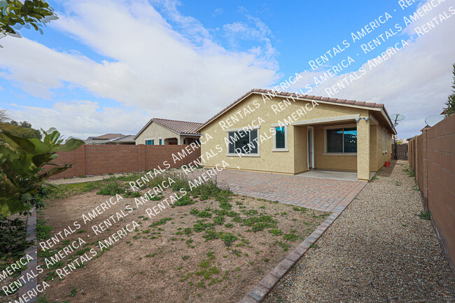 Building Photo - 41587 Anne Ln