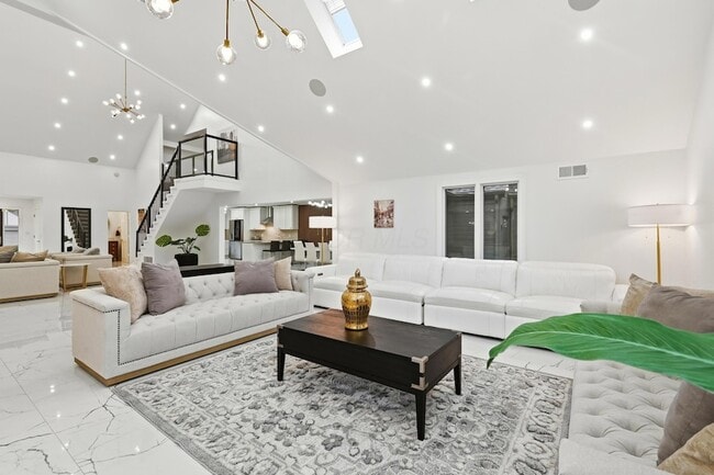 Building Photo - 8661 Craigston Ct