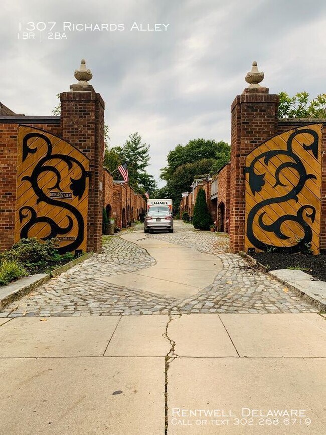 SPACIOUS 1 BEDROOM IN TROLLEY SQUARE! 1307 Richards Alley Wilmington