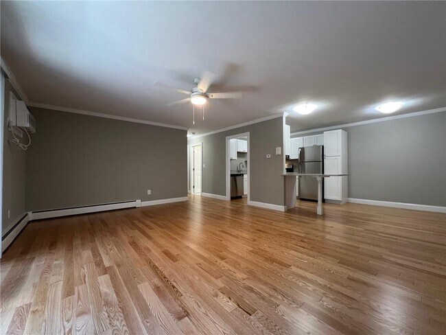 Building Photo - 395 Mendon Rd