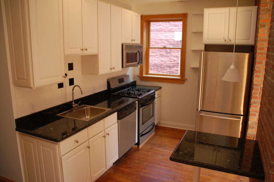 Building Photo - 4738 Lorain Ave