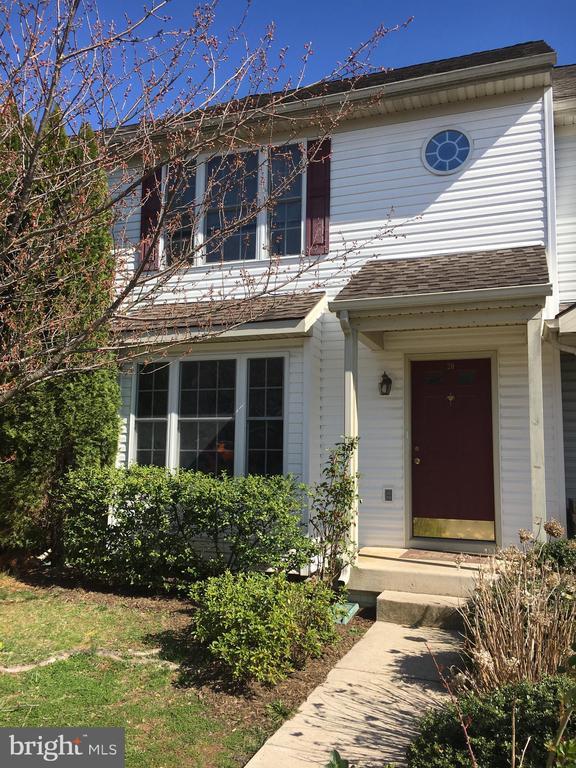 Building Photo - 20 Mabel Ln