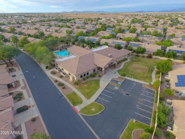 Building Photo - 1412 N Desert Willow St
