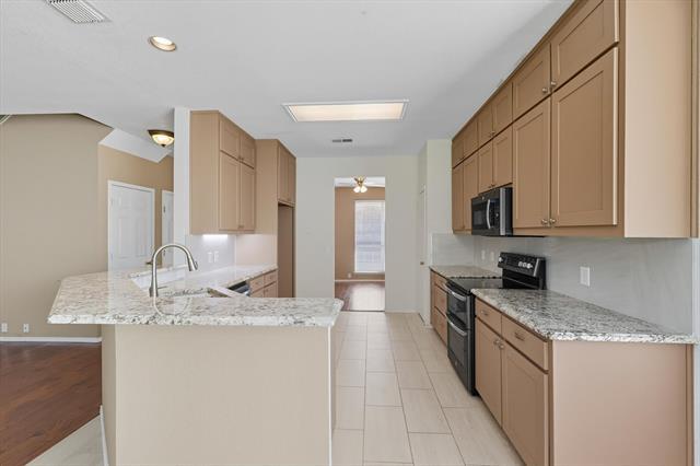 Building Photo - 7875 Parkmount Ct