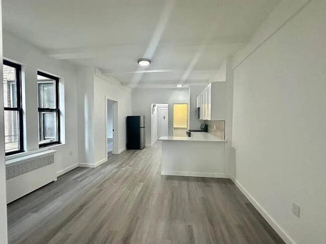 Building Photo - 1 bedroom in New York NY 10021