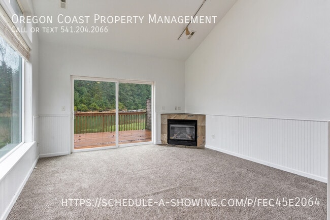 Building Photo - 4626 SE 51st St