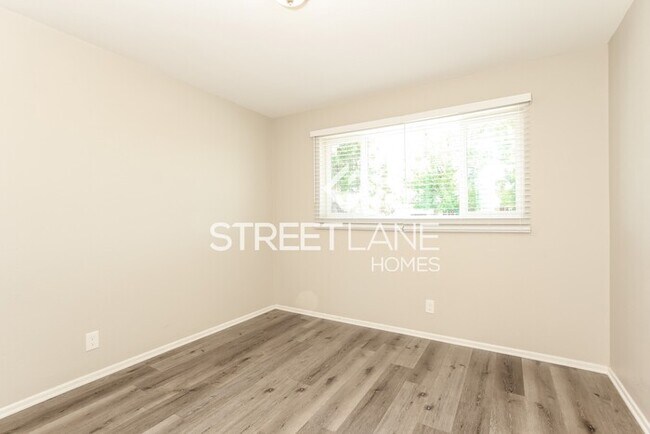 Building Photo - Charming 4 bedroom home in Phoenix!