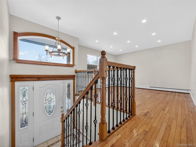 Building Photo - 14 Michele Ct