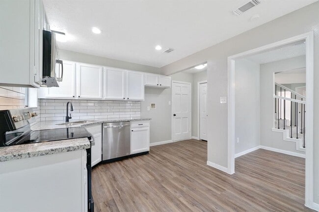 Building Photo - 23311 Montague Dr