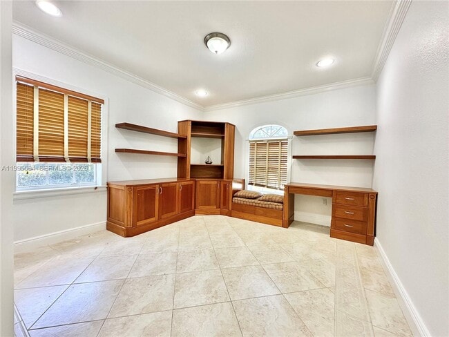 Building Photo - 5023 NW 94th Doral Pl