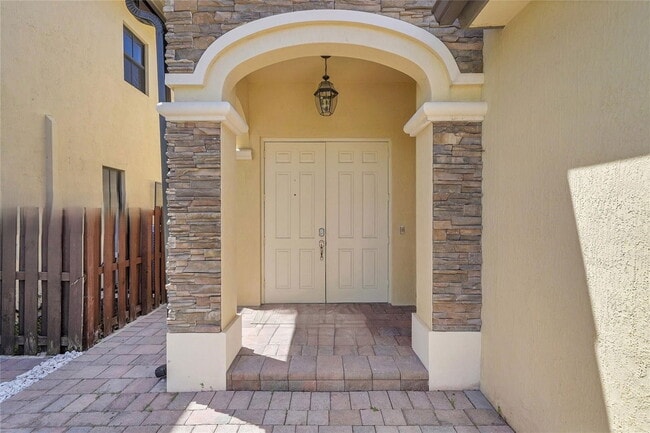 Building Photo - 10072 NW 87th Terrace