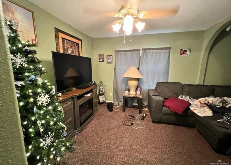 Building Photo - 7107 Sylvia Handy St