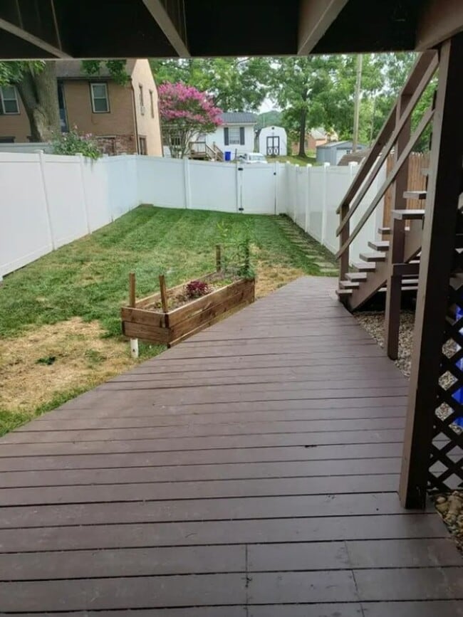 Building Photo - Coming Soon - Charming 3 Bedroom, 1.5 Bath...