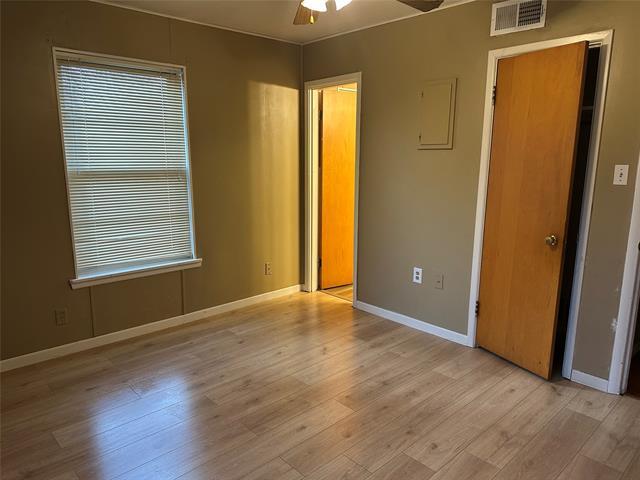 Building Photo - 717 S La Salle Dr