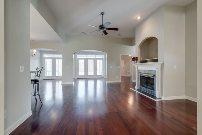 Building Photo - 218 Stoners Glen Ct