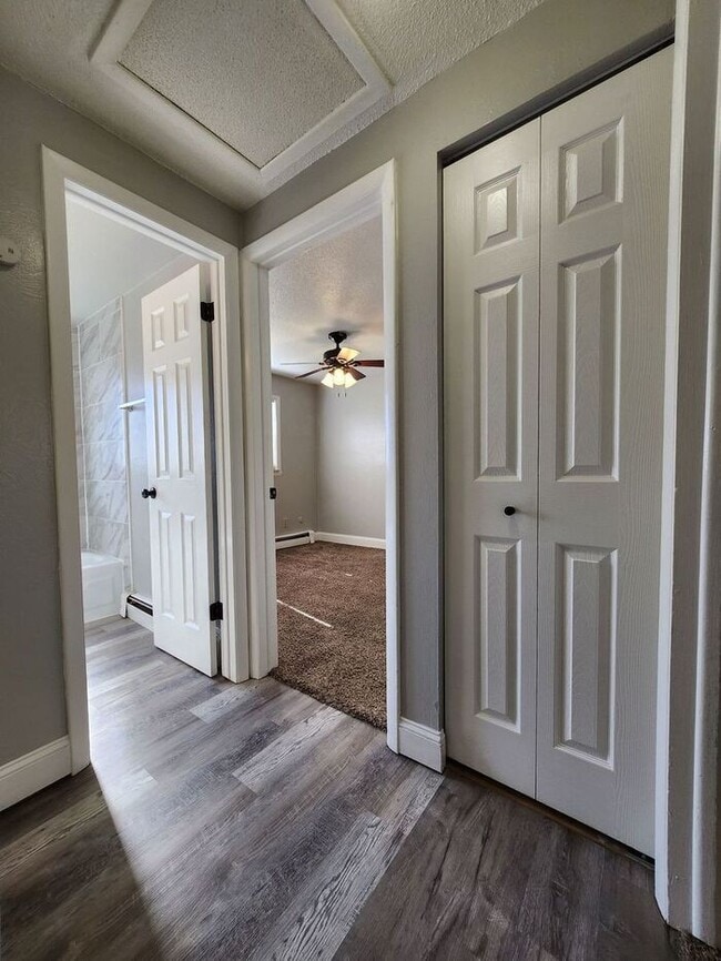 Building Photo - Cozy 2-Bed, 1-Bath Apartment – Upper Level with Covered Outdoor Space!