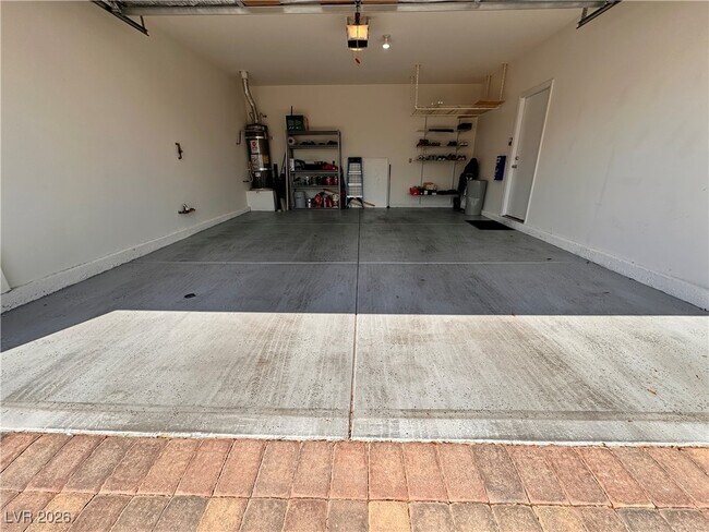 Building Photo - 8465 Adams Grove St