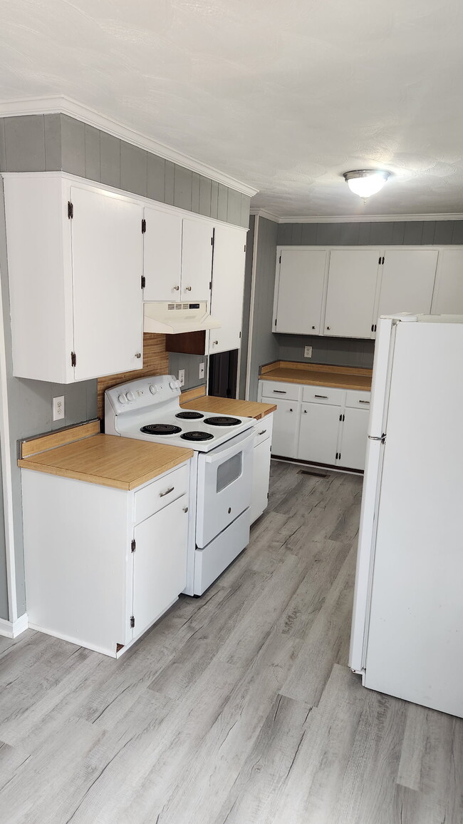 Building Photo - 1603 NC-461