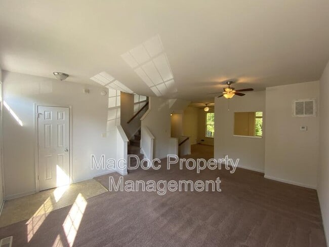 Building Photo - 4249 Normandy Ct