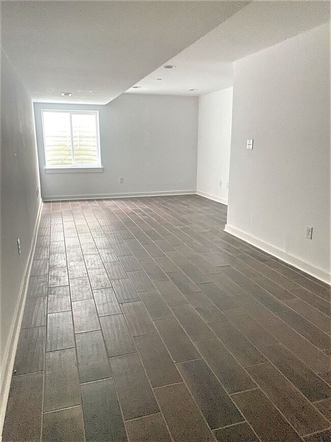 Building Photo - House for Rent in Fishtown