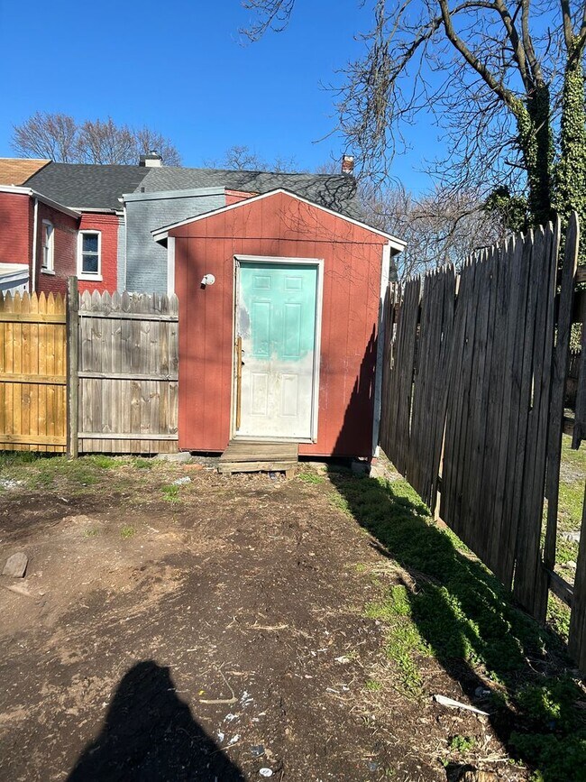 Building Photo - 3 Bedroom 1 Bath Home in Lancaster City - ...