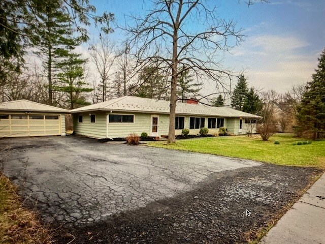 Building Photo - 719 Hanshaw Rd