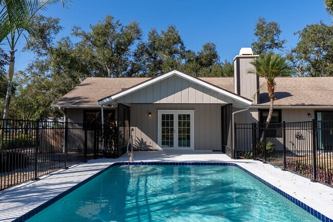 Building Photo - Country-Style Sarasota Living on a Full Acre - Pool Home with Oversized Workshop — Move-In Ready Now