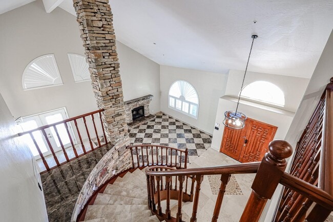 Building Photo - 8830 E Carol Way